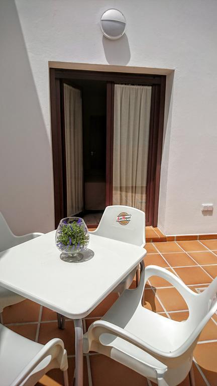 Apartamentos El Gallo Марбелья Екстер'єр фото